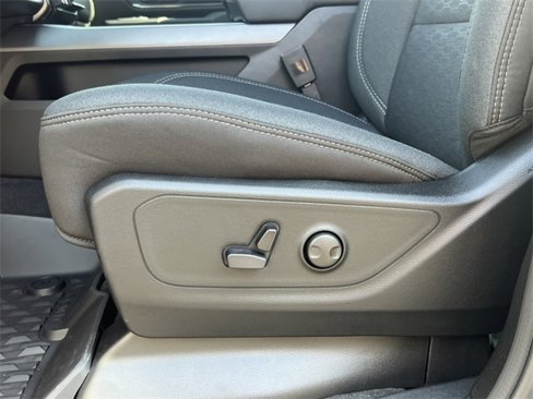 New 2026 RAM 1500 4x4 Crew Cab image 11
