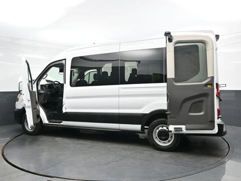 Used 2024 Ford Transit 350 XL image 42