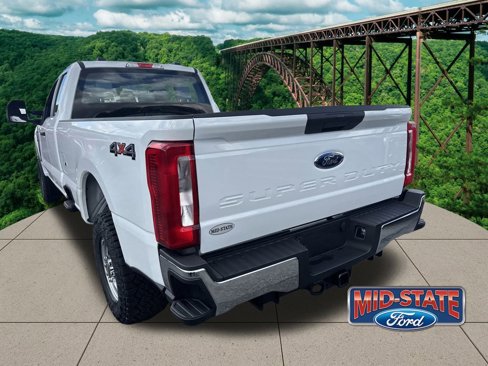 New 2026 Ford F250 XL w/ XL Off-Road Package image 9