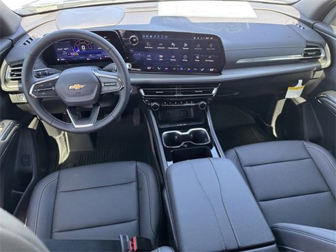 New 2025 Chevrolet Traverse LT w/ Driver Confidence Package image 12