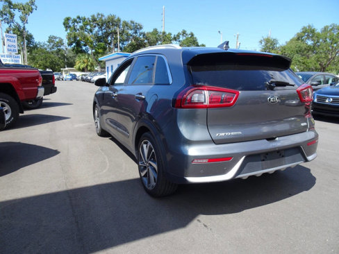 Used 2017 Kia Niro Touring w/ Advanced Technology Package image 8