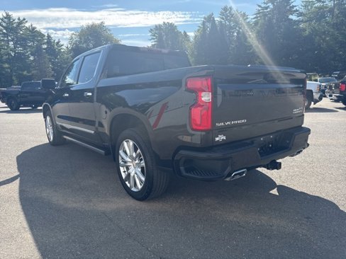 Used 2023 Chevrolet Silverado 1500 High Country w/ High Country Premium Package image 4