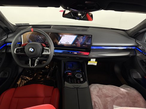 New 2026 BMW M5 w/ Carbon Package image 15