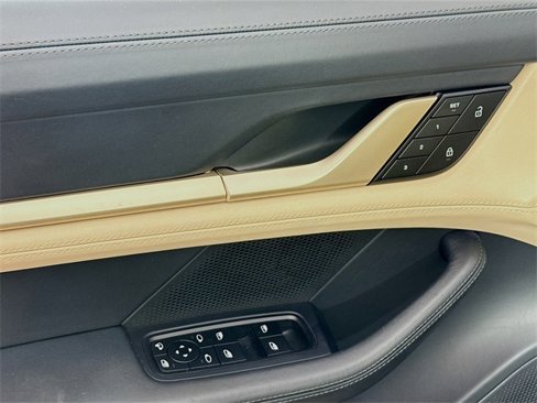 Certified 2022 Porsche Taycan GTS image 14