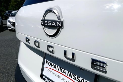 Used 2023 Nissan Rogue S image 31