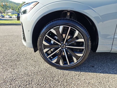 New 2026 Volvo XC60 B5 Ultra w/ Protection Package Premier image 10