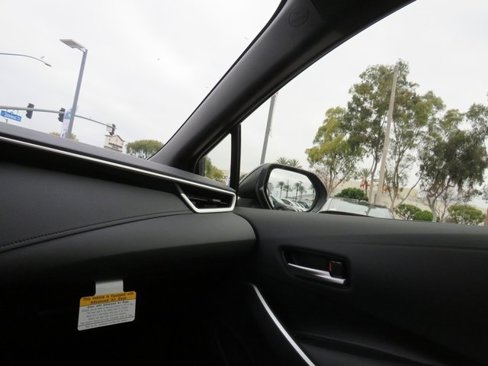 New 2025 Toyota Corolla SE image 30