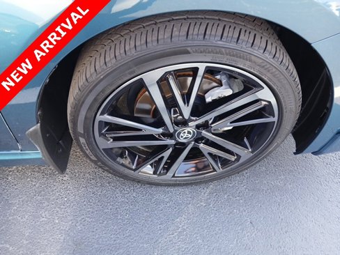 Used 2025 Toyota Camry XSE image 13