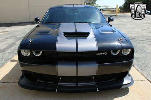 Used 2018 Dodge Challenger SRT Hellcat image 6