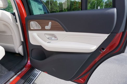 New 2025 Mercedes-Benz GLS 450 4MATIC image 58