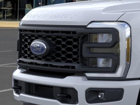 New 2025 Ford F350 XLT image 17