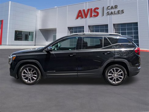 Used 2024 GMC Terrain SLT image 10