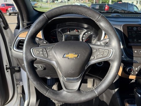 Used 2018 Chevrolet Equinox Premier image 14