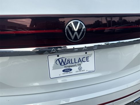 New 2025 Volkswagen Atlas SEL Premium R-Line image 6