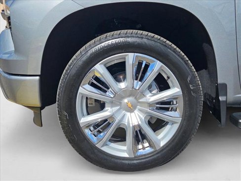 Certified 2024 Chevrolet Silverado 1500 High Country w/ High Country Premium Package image 22