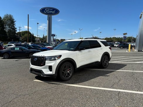 New 2025 Ford Explorer ST image 6