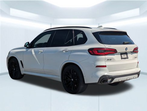 Used 2023 BMW X5 xDrive40i w/ Executive Package image 4