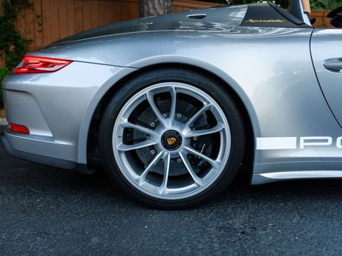 Used 2019 Porsche 911 Speedster image 10