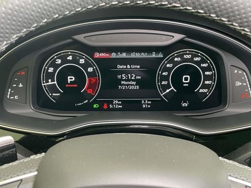 New 2025 Audi RS Q8 performance image 46