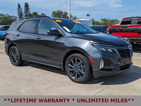 Used 2022 Chevrolet Equinox RS w/ LPO, Floor Liner Package image 2