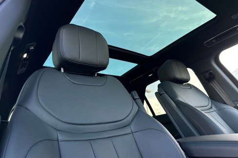 New 2025 Land Rover Range Rover Sport Dynamic SE image 16