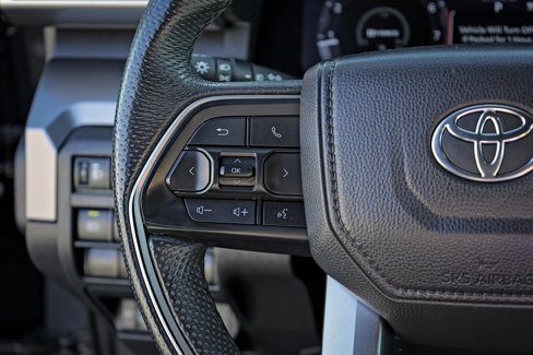 Used 2024 Toyota Tacoma TRD Off-Road image 12