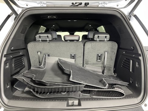 New 2026 Chevrolet Traverse Z71 w/ LPO, Floor Liner Package image 17
