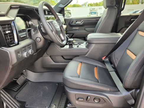 New 2026 GMC Sierra 1500 AT4 w/ AT4 Premium Package image 3