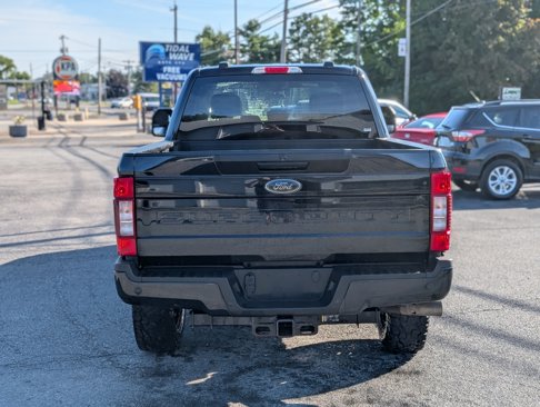 Used 2022 Ford F350 XLT w/ Black Appearance Package image 8