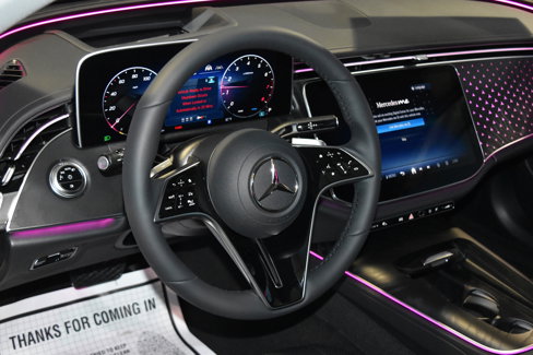 New 2026 Mercedes-Benz E 350 4MATIC Sedan image 2