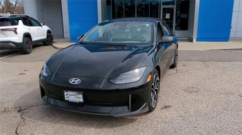 Used 2024 Hyundai Ioniq 6 SEL image 3