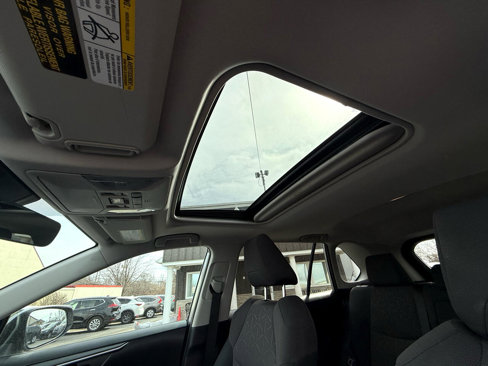 Used 2019 Toyota RAV4 XLE w/ Convenience Package image 18