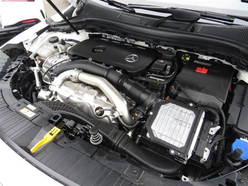 Certified 2025 Mercedes-Benz GLA 250 4MATIC image 7