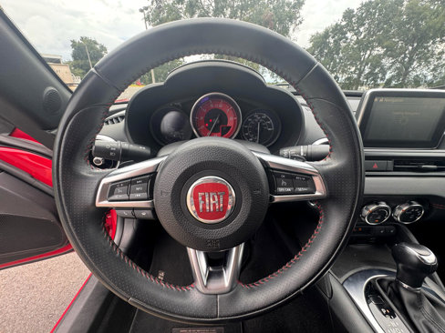 Used 2017 FIAT 124 Spider Abarth image 19