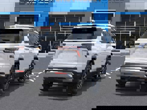 New 2026 Chevrolet Equinox LT image 4