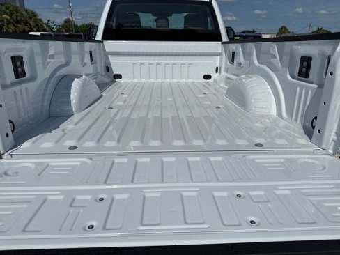 New 2025 Ford F350 4x4 Regular Cab Super Duty image 19