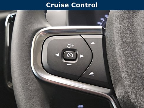 New 2026 Volvo XC40 B5 Plus w/ Protection Package Premier image 31