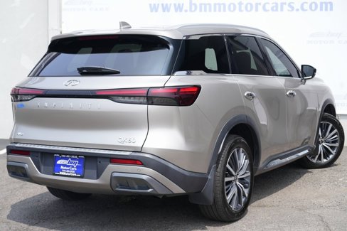 Used 2023 INFINITI QX60 Sensory w/ Vision Package image 3