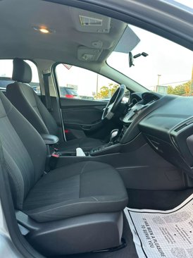 Used 2015 Ford Focus SE image 13