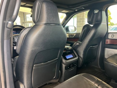 Used 2022 Lincoln Navigator L Reserve image 36