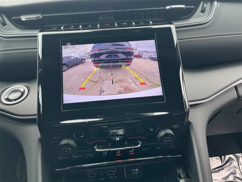 New 2025 Jeep Grand Cherokee L Altitude image 13
