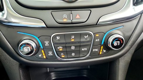 Used 2024 Chevrolet Equinox LT image 32