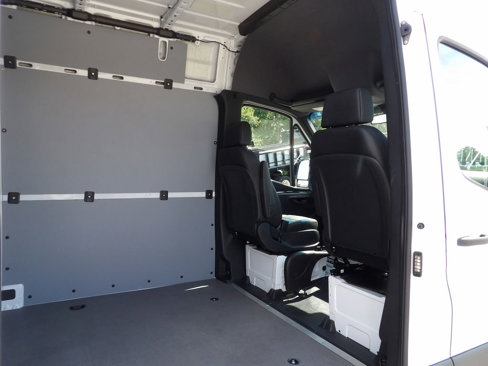 Used 2025 Mercedes-Benz Sprinter 2500 image 26