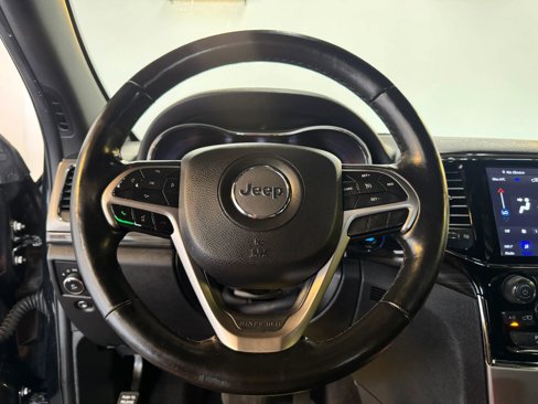 Used 2019 Jeep Grand Cherokee Altitude image 21