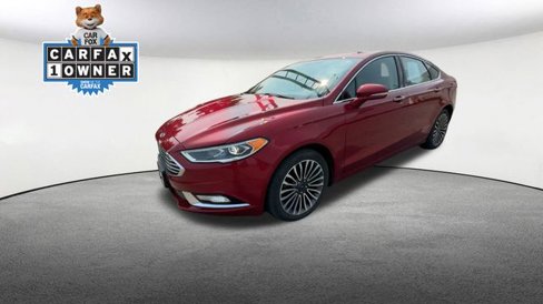 Used 2017 Ford Fusion SE w/ Fusion SE Technology Package image 5