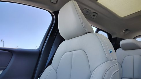 New 2026 Volvo XC40 B5 Plus w/ Climate Package image 23