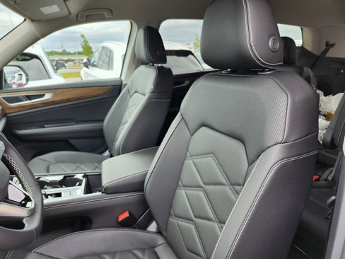 New 2026 Volkswagen Atlas SE image 9