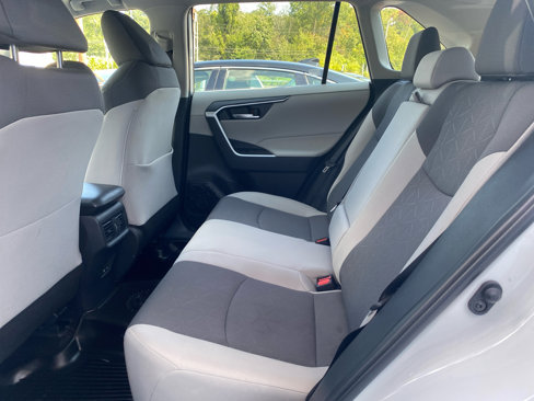 Used 2024 Toyota RAV4 XLE image 21