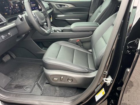 New 2026 Chevrolet Traverse LT w/ Enhanced Driving Package image 23