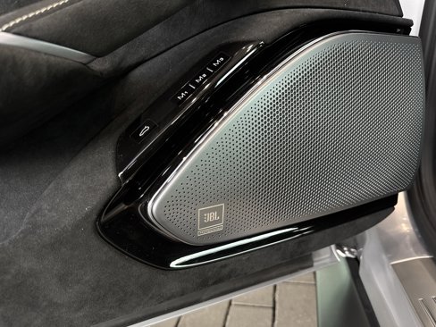 Used 2023 Ferrari Roma image 39